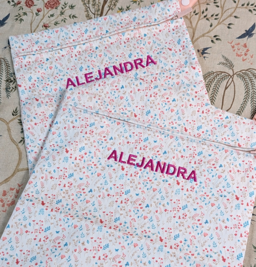 Bolsas impermeables personalizadas con bordado - floral