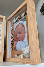 Marco de recuerdos de nacimiento personalizado con nombre, foto, peso, altura, fecha y hora. Guarda sus primeros recuerdos en un marco de efecto madera