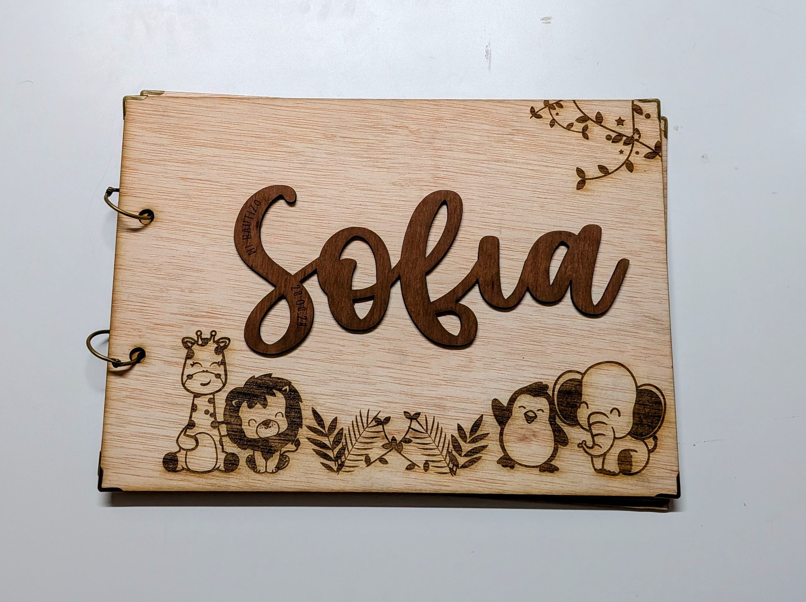 Álbum kraft personalizado para fotos y recuerdos, con 25 páginas de cartulina de 180 g y detalles en cobre viejo. Un regalo único y especial (Copia)